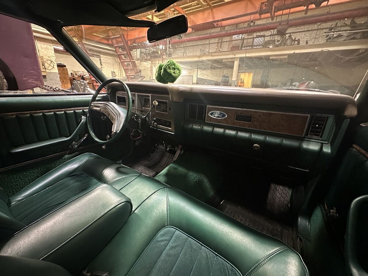 1977 ford granada green base