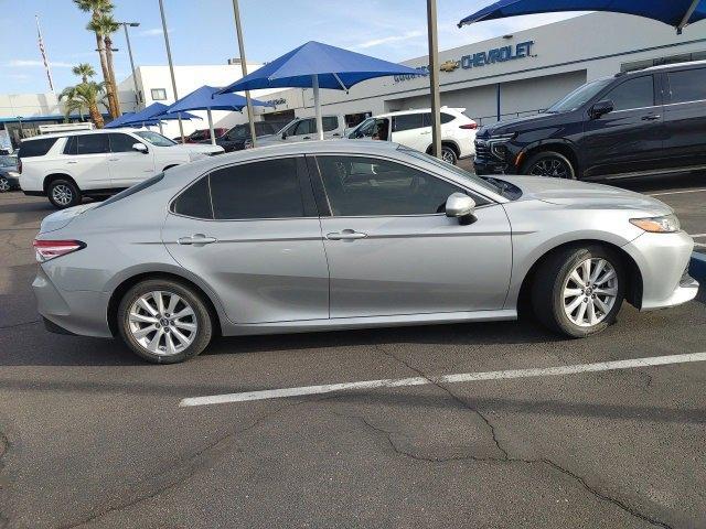 2019 toyota camry l