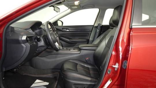 2022 nissan altima 2.5 sr