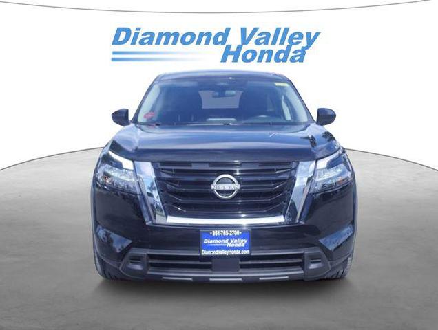 2023 nissan pathfinder s fwd