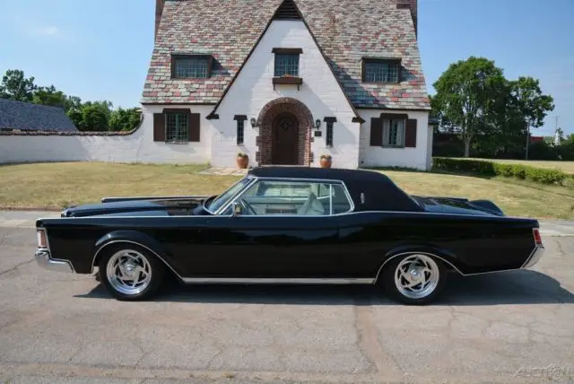 1971 lincoln continental mark iii awesome cruise night car black on white