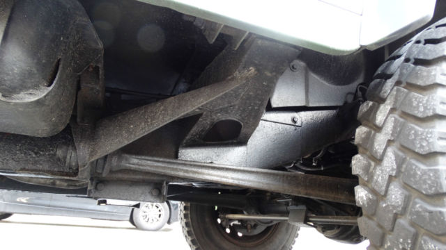 land rover defender 90 the real deal , 100% rust free wagon/or pick up