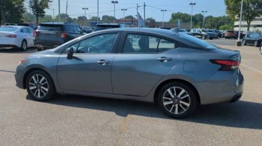 2021 nissan versa sv