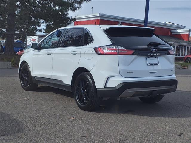 2022 ford edge sel