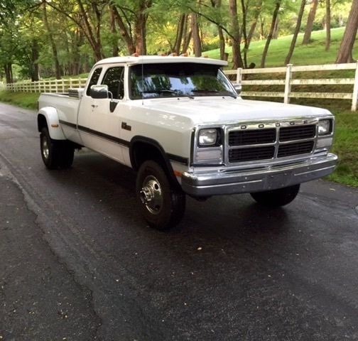 1993 dodge cummins diesel dually 4x4 ext cab 5 speed