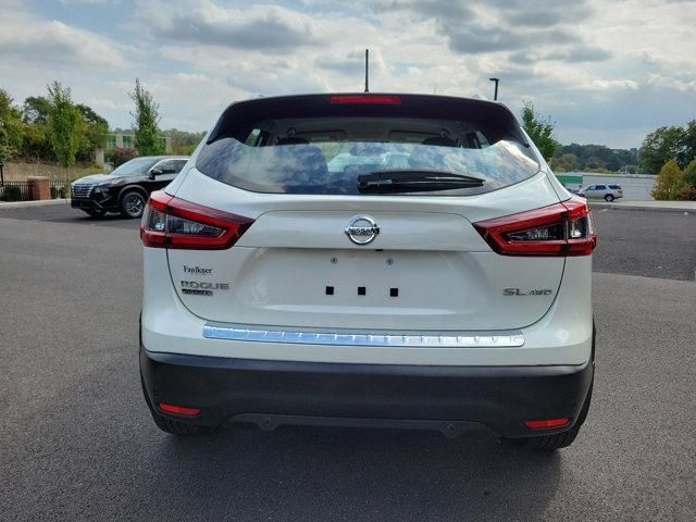 2022 nissan rogue sport sl