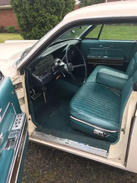 1966 lincoln continental suicide door classic (entourage)