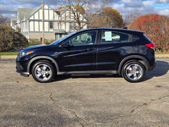 2022 honda hr-v lx