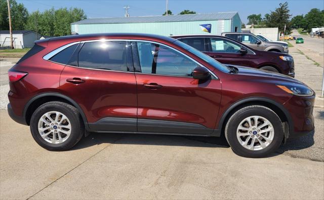 2021 ford escape se