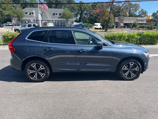 2022 volvo xc60 b5 momentum