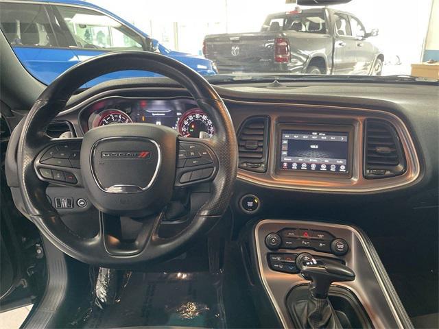 2022 dodge challenger r/t