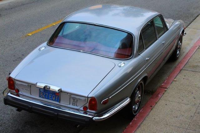 1973 jaguar xj12 air conditioning, power windows 459 miles astral silver sedan 5