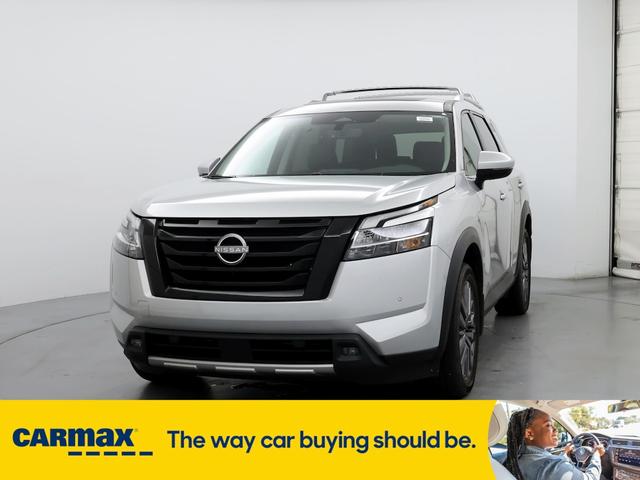 2023 nissan pathfinder sl