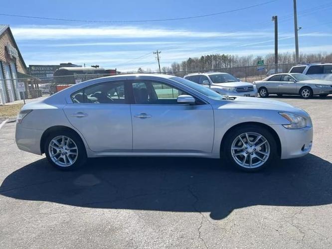 2013 nissan maxima s sedan 4d in zimmerman, minnesota