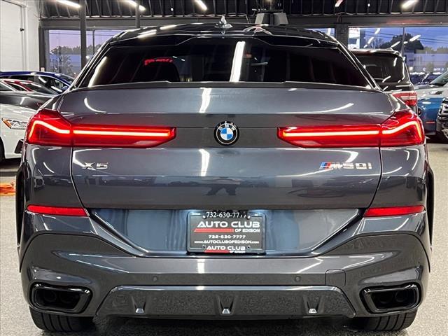 2022 bmw x6 m50i