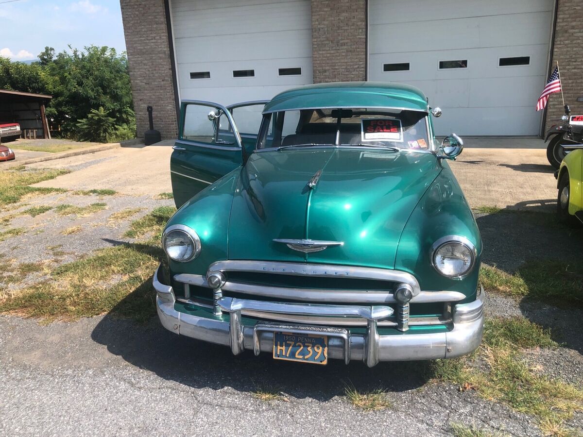 1950 chevrolet deluxe sedan green rwd manual 4 door