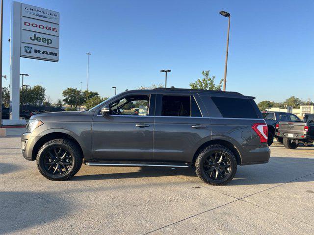 2020 ford expedition xlt