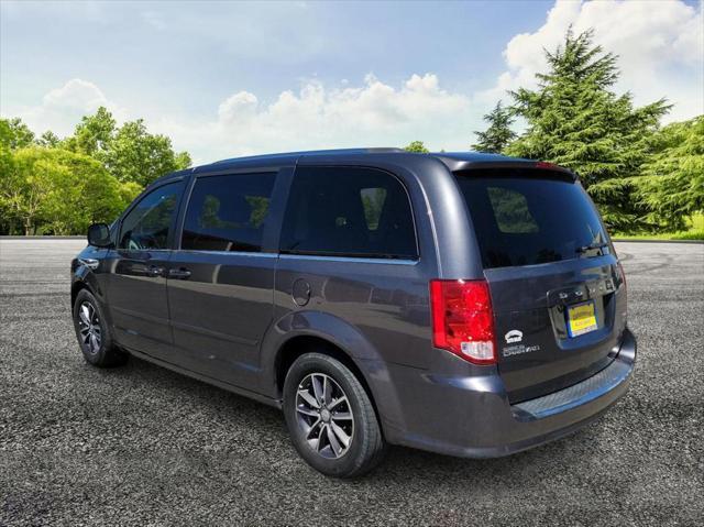 2017 dodge grand caravan sxt