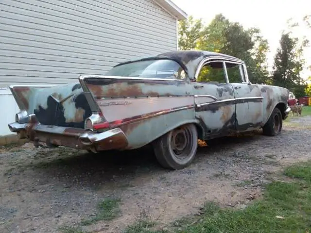 1957 cnevorlet bel air hard top 4 door classic hot rod