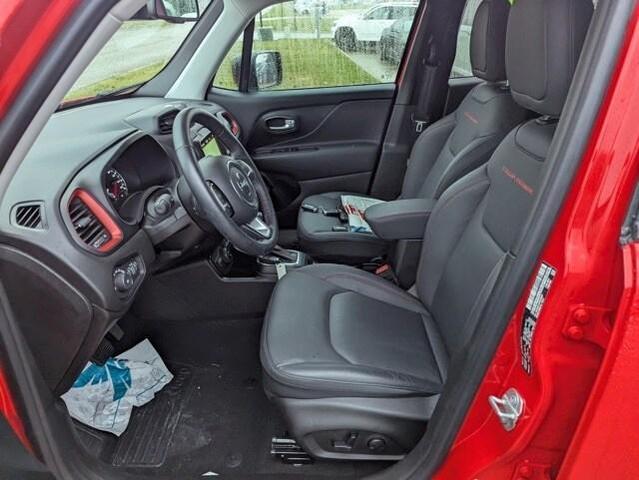2023 jeep renegade trailhawk