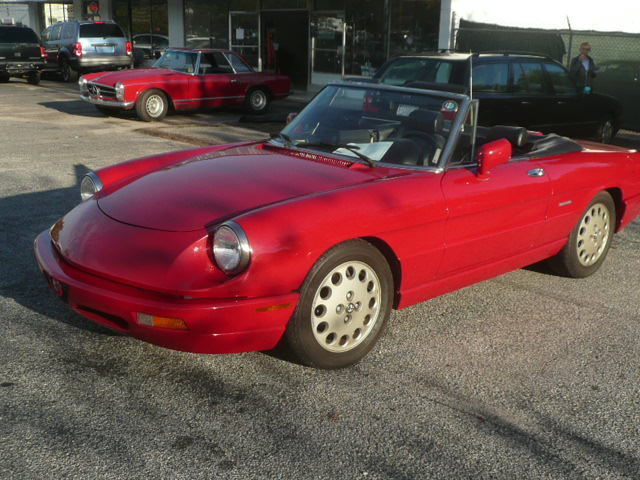 1991 alfa romeo spider veloce, 5 speed, runs and drives beautifully!