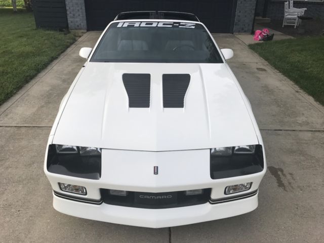 rare 5.7 iroc z camaro 5.7tpi white true survivor actual miles and paint