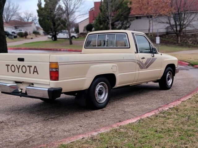 1988 toyota pickup 12k original miles!