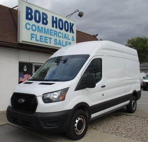 2023 ford transit-250 base