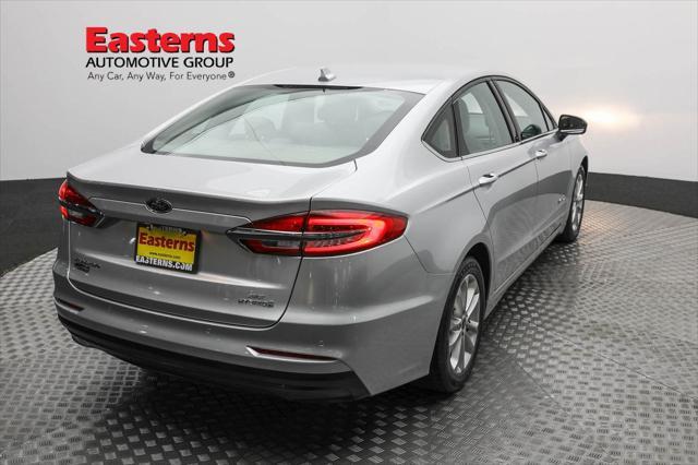 2019 ford fusion hybrid se