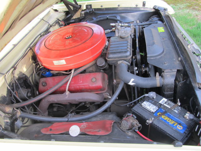 1961 ford fairlane 500 town sedan 36,000 original miles very nice
