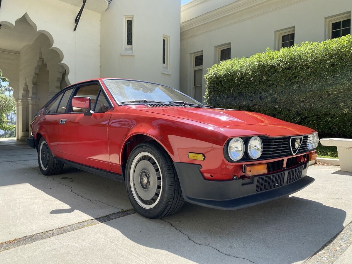 1982 alfa romeo gtv-6 sedan red v6 2.5
