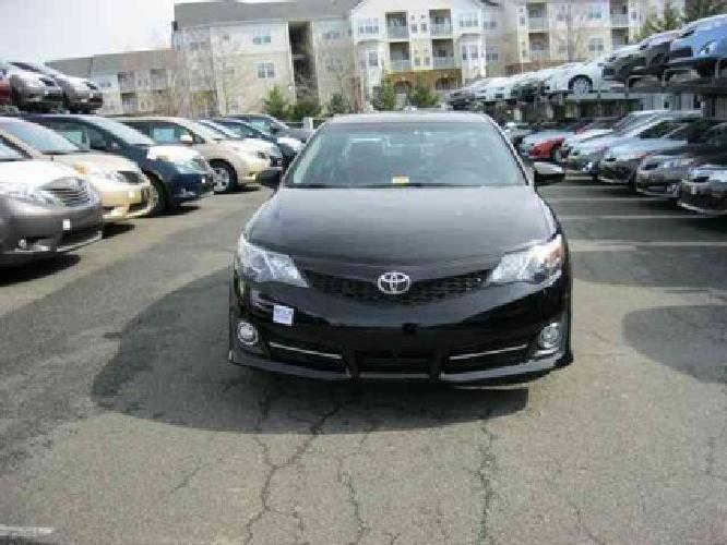 2014 toyota camry se in alexandria, va