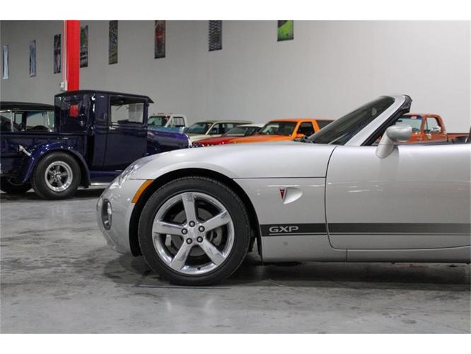2007 pontiac solstice in kentwood, michigan