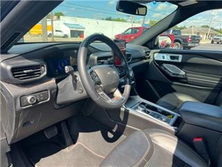 2022 Ford Explorer platinum