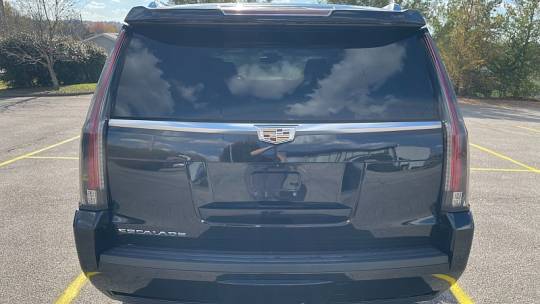 2017 cadillac escalade luxury