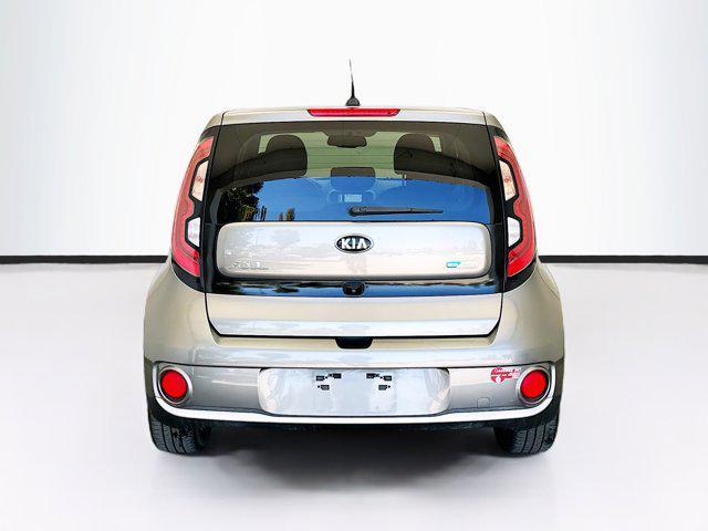 2019 kia soul base