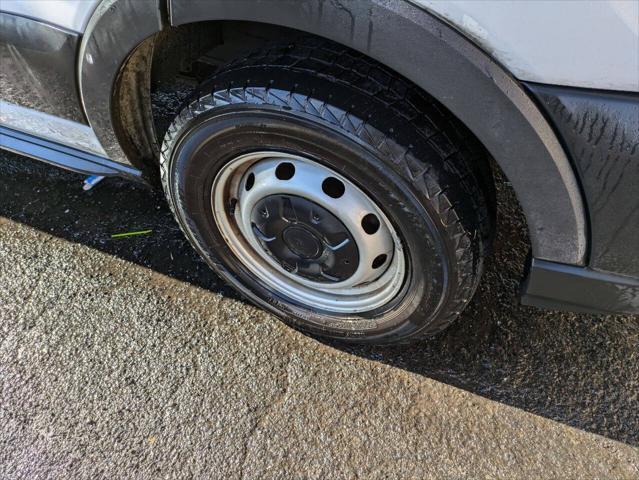 2023 ford transit-150 base