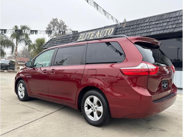 2015 toyota sienna le