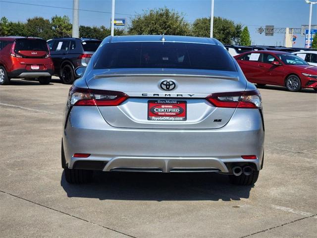 2024 toyota camry se