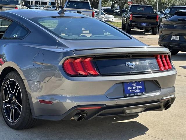 2023 ford mustang ecoboost premium