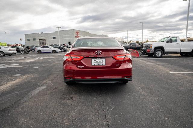 2018 toyota camry le