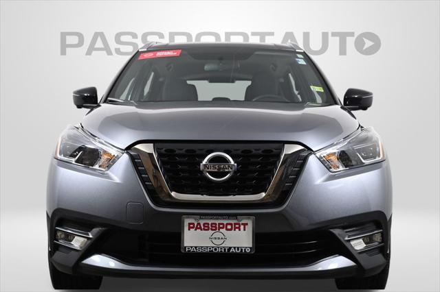 2019 nissan kicks sr