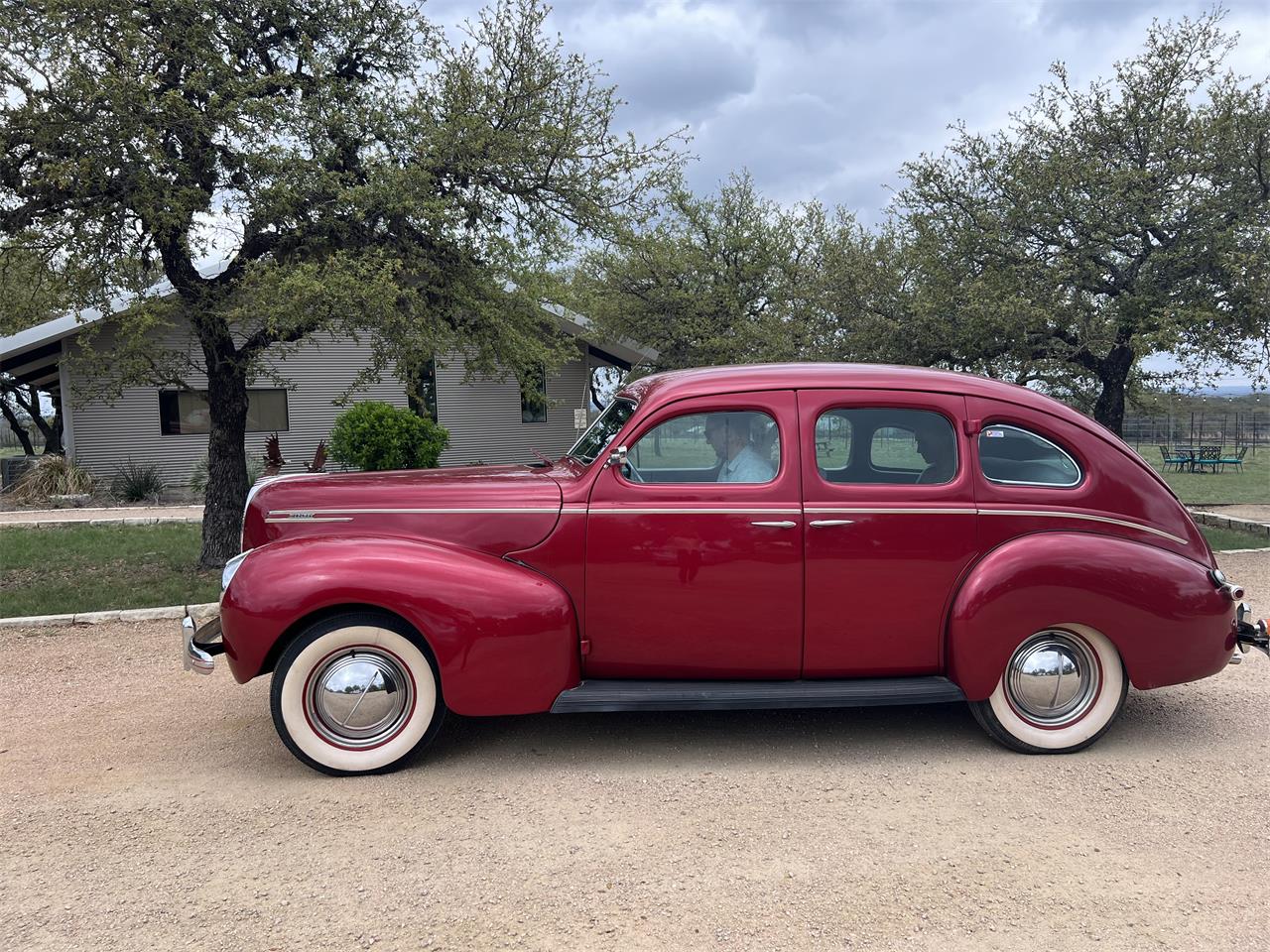 1939 mercury 4-dr sedan