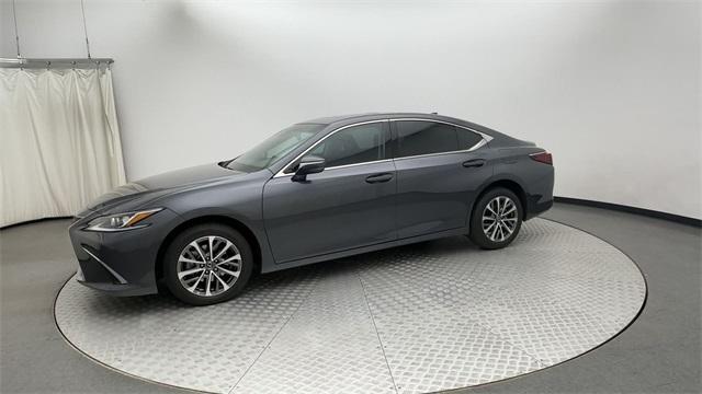 2022 lexus es 250 base