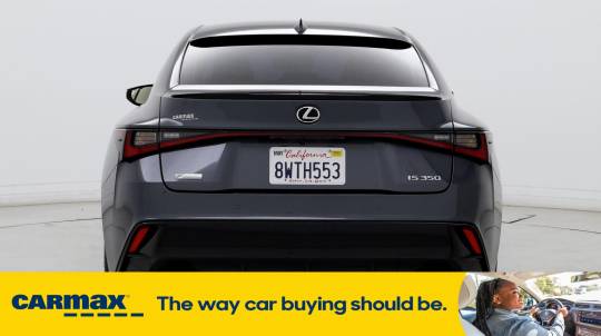 2021 Lexus IS