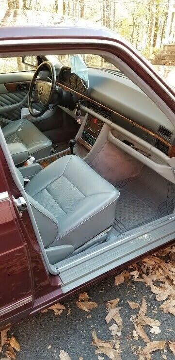 1990 300 se...a lovely car! low miles..documented