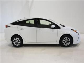 2018 Toyota Prius door 2