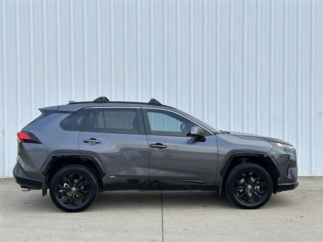 2024 toyota rav4 hybrid se