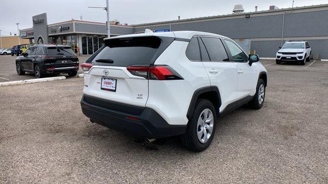 2024 toyota rav4 le