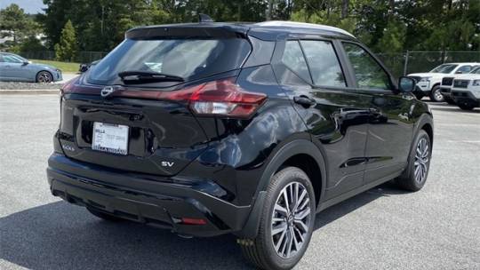 2024 Nissan Kicks sv